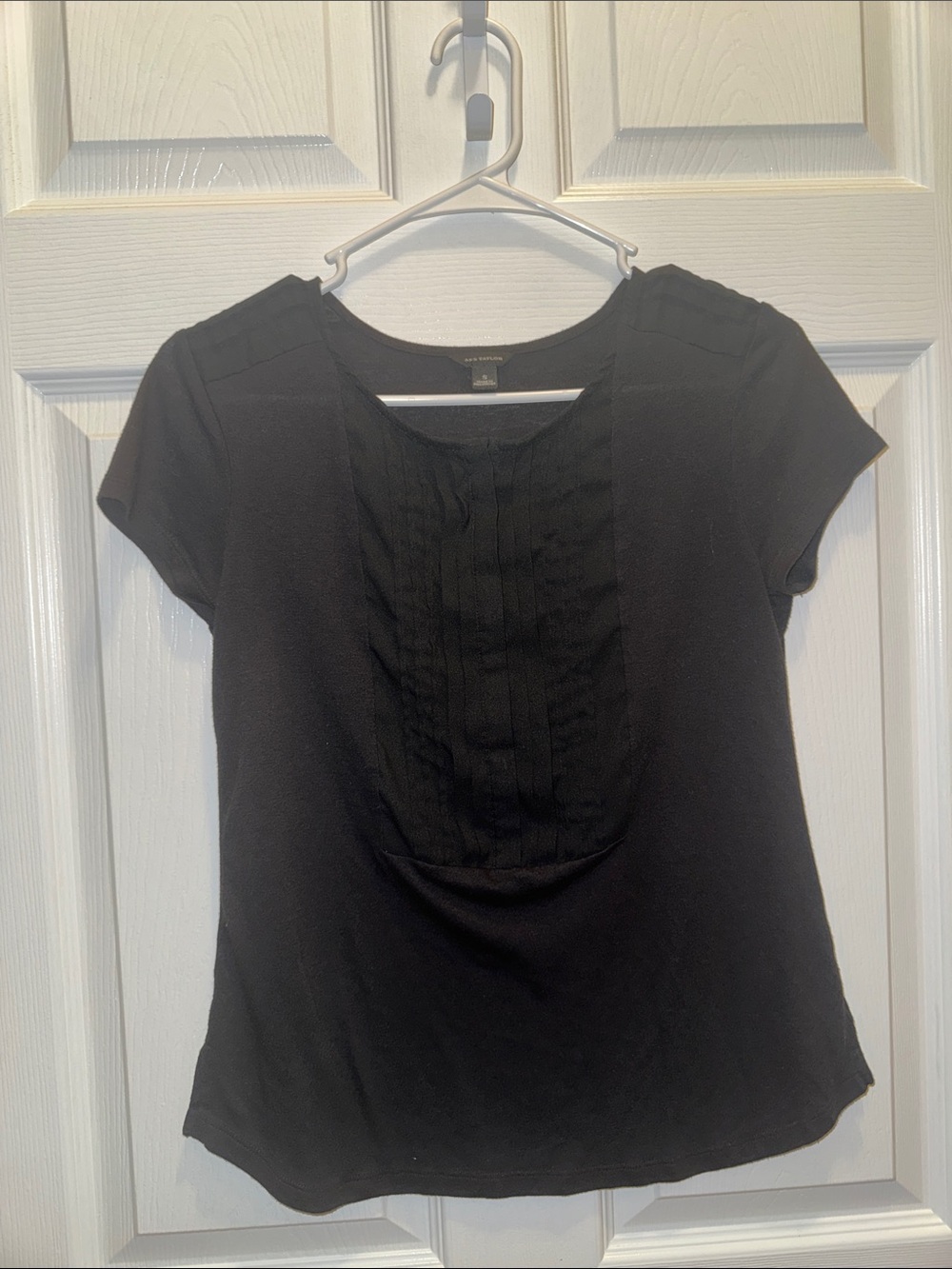 Ann Taylor Black Short Sleeve
